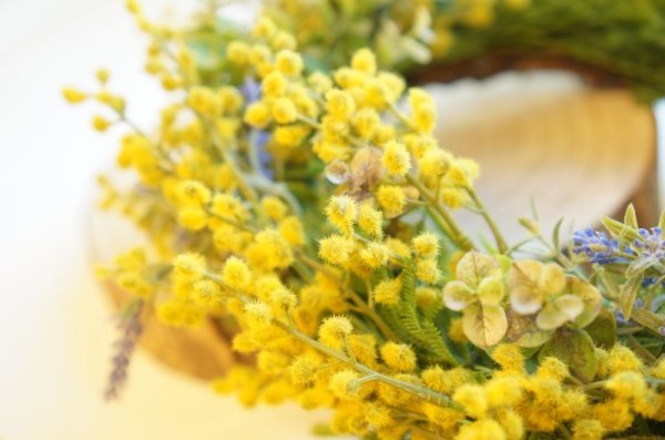 画像5: 造花のミモザとラベンダーのリース (5)