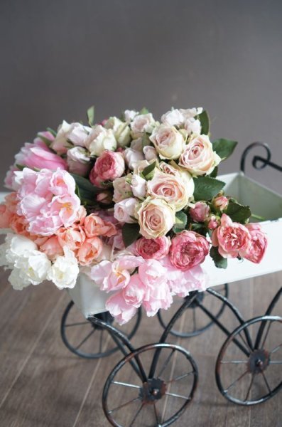 画像5: 【造花】クラシカルなローズ（モーヴピンク×グリーン/アイボリー）5本セット（約39cm） (5)