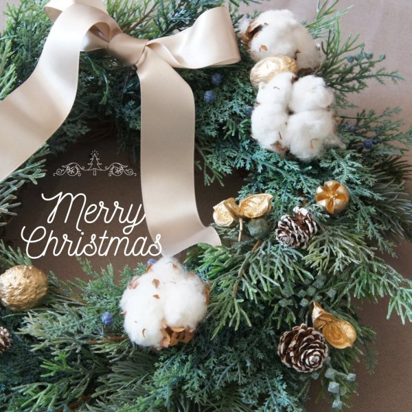 画像2: 【造花】シャンパンゴールドリボンのナチュラルクリスマスリース (2)